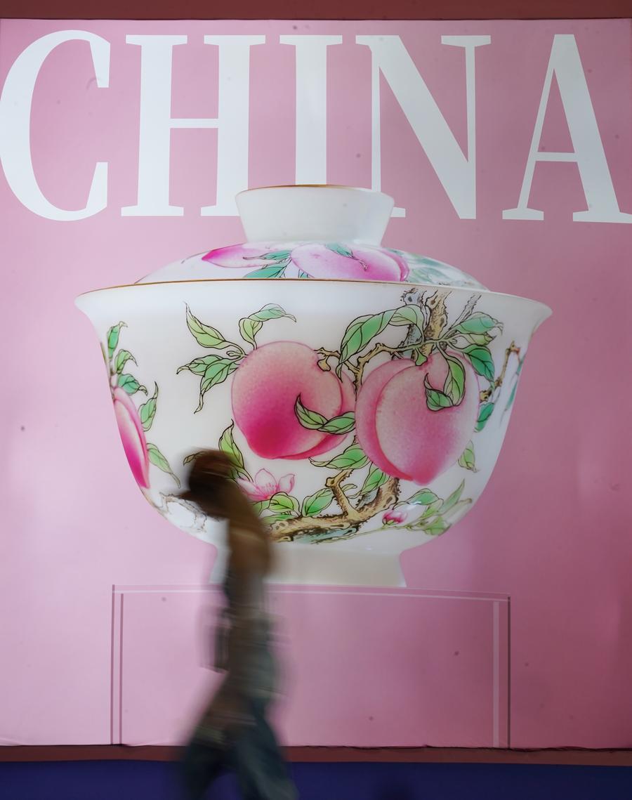 Jingdezhen'deki Asırlık Çin Seramik Sanatı Yapay Zeka ile Yeniden Şekilleniyor