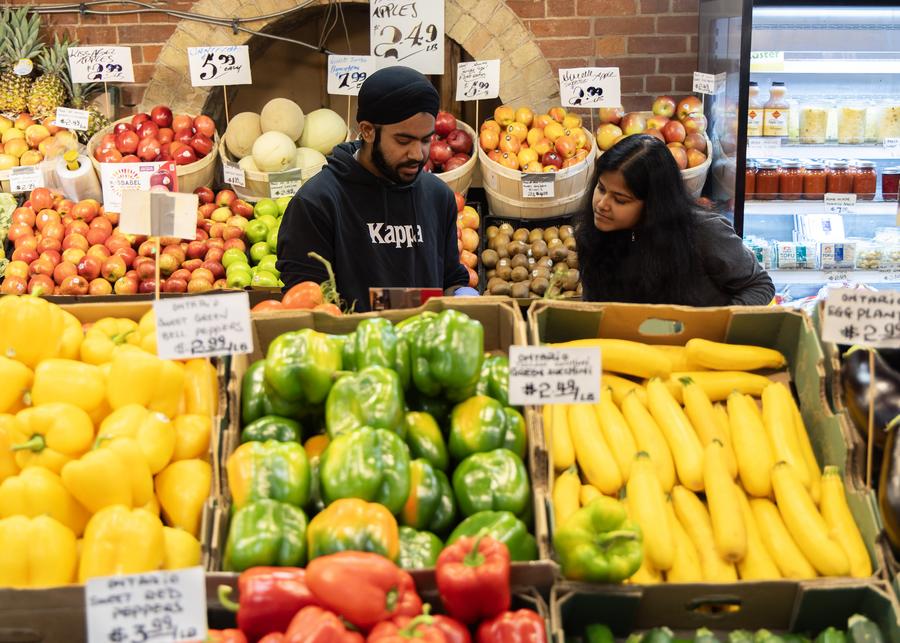 Kanada'da Eylül Ayında Enflasyon Yükseldi: Tüketici Fiyat Endeksi Yüzde 2.4 Arttı