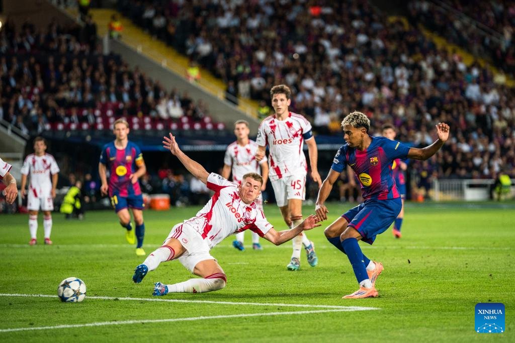 Barcelona, Olympiakos'u 6-1 Mağlup Etti, Fermin Lopez Hat-Trick Yaptı